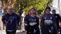 La Carrera Guardianes del Camino 4K se realizó este domingo en el Centro Histórico de Durango. Cientos de participantes recorrieron las principales avenidas en un ambiente deportivo y familiar, con dinámicas recreativas y exhibiciones de corporaciones de seguridad.