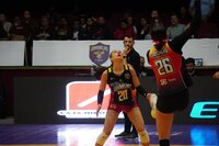 Con 12 puntos, Fernanda Bañuelos se alzó como la MVP del triunfo duranguense, que ya suma 16 sets ganados consecutivamente.