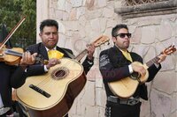 La Colonia Juan Lira Bracho marcó este 5 de abril el 40 aniversario luctuoso de Juan Lira Bracho con una misa en el Templo de Santa Cecilia, en una jornada que también coincidió con las cuatro décadas de la fundación del asentamiento creado en 1986 y que, desde entonces, ha sostenido en su nombre y en su historia un punto de identidad y cohesión para la zona oriente de Durango.