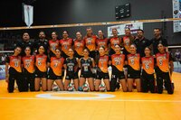 Coronelas de Durango disputa en este momento el segundo juego de la final de la Liga de Voleibol Profesional en un Auditorio del Pueblo a reventar, sosteniendo su condición de invictas ante unas Tapatías que buscan forzar el tercer duelo; la tensión, el ritmo alto y cada punto peleado reflejan el pulso de una serie que podría coronar hoy mismo a las duranguenses.