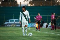 Alacranes de Durango avanzó a semifinales tras empatar 1-1 ante Zacatepec en el Francisco Zarco, resultado que aseguró el 3-3 global y la clasificación por su condición de líder general en la Liga Premier Serie A. El gol, nacido en el último aliento del tiempo agregado, rescató la serie cuando parecía escaparse y encendió al estadio en un cierre de puro vértigo.