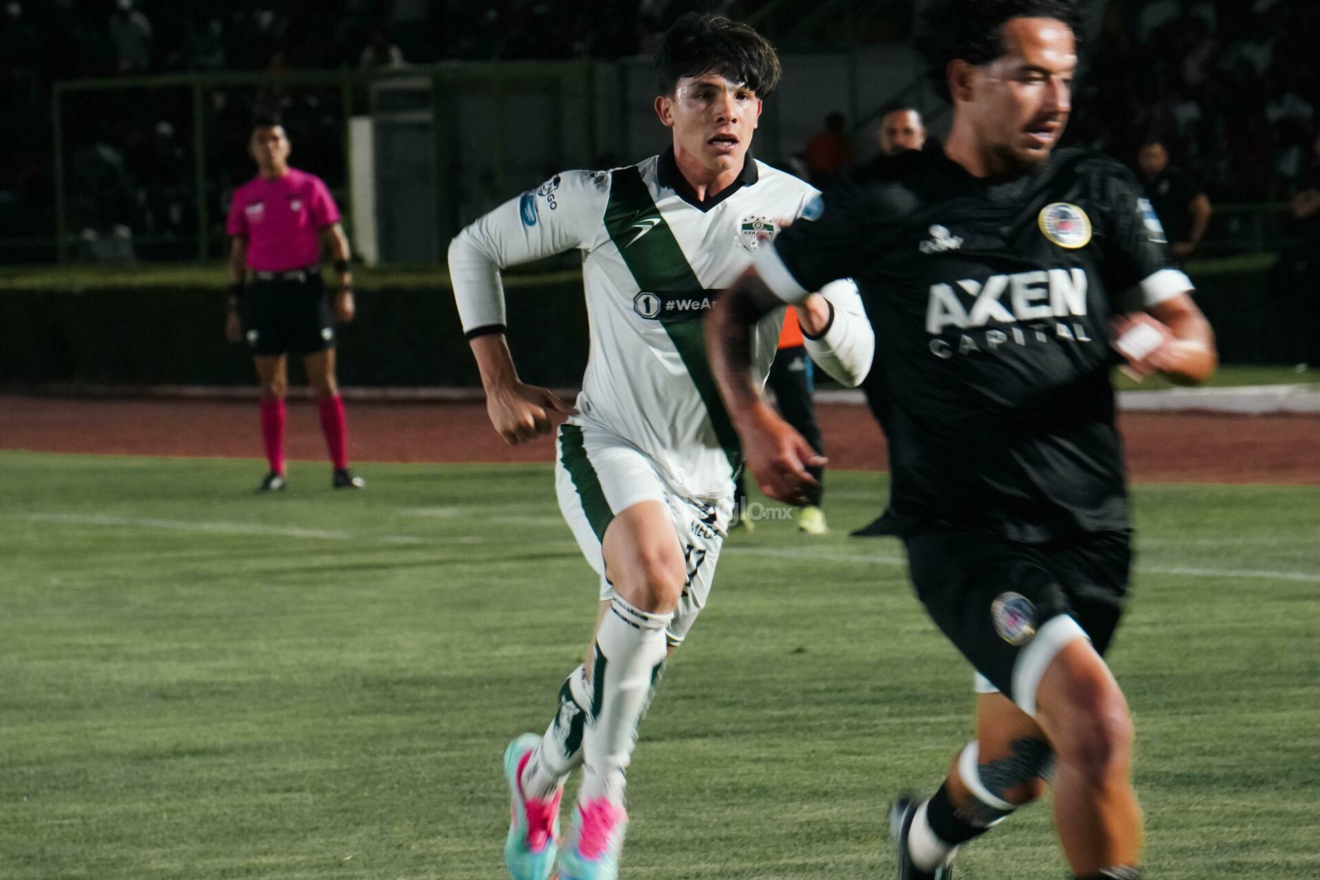 Alacranes de Durango venció 2–1 a Halcones FC en el Francisco Zarco y clasificó a la final de la Liga Premier Serie A, resolviendo la semifinal tras el 0–0 de la ida en Uruapan y sosteniendo el cierre con autoridad ante un rival que terminó desbordado por el ritmo y la presión del local.