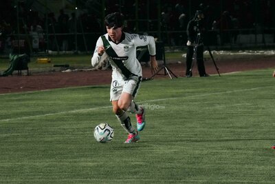 Alacranes de Durango venció 2–1 a Halcones FC en el Francisco Zarco y clasificó a la final de la Liga Premier Serie A, resolviendo la semifinal tras el 0–0 de la ida en Uruapan y sosteniendo el cierre con autoridad ante un rival que terminó desbordado por el ritmo y la presión del local.