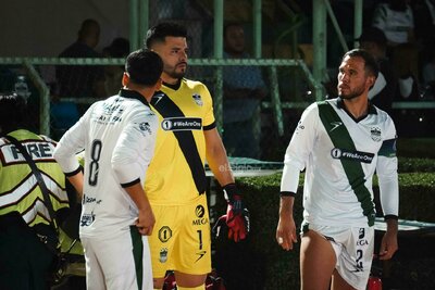 Alacranes de Durango venció 2–1 a Halcones FC en el Francisco Zarco y clasificó a la final de la Liga Premier Serie A, resolviendo la semifinal tras el 0–0 de la ida en Uruapan y sosteniendo el cierre con autoridad ante un rival que terminó desbordado por el ritmo y la presión del local.