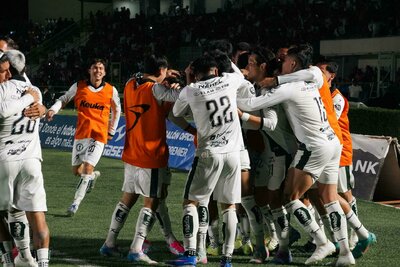 Alacranes de Durango venció 2–1 a Halcones FC en el Francisco Zarco y clasificó a la final de la Liga Premier Serie A, resolviendo la semifinal tras el 0–0 de la ida en Uruapan y sosteniendo el cierre con autoridad ante un rival que terminó desbordado por el ritmo y la presión del local.