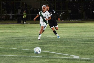 Alacranes de Durango venció 2–1 a Halcones FC en el Francisco Zarco y clasificó a la final de la Liga Premier Serie A, resolviendo la semifinal tras el 0–0 de la ida en Uruapan y sosteniendo el cierre con autoridad ante un rival que terminó desbordado por el ritmo y la presión del local.