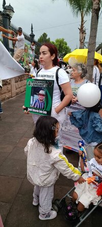 Marchan en el Centro de Durango familiares de personas desaparecidas; esperan visibilizar los nombres de sus seres queridos.