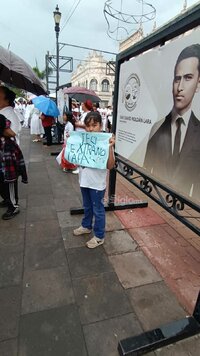 Marchan en el Centro de Durango familiares de personas desaparecidas; esperan visibilizar los nombres de sus seres queridos.