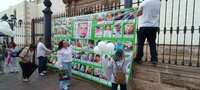 Marchan en el Centro de Durango familiares de personas desaparecidas; esperan visibilizar los nombres de sus seres queridos.
