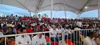La presidenta presentó su segundo informe entre la aprobación de los presentes, aunque no fue lo mismo para el mandatario estatal.