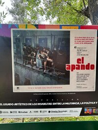 Esta exposición reúne fotografías y documentos visuales con los que se recuperan episodios vinculados con el cine mexicano y la trayectoria de integrantes de la familia Revueltas.