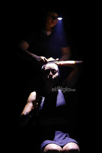 El regreso de la obra al Teatro Victoria confirmó también el vínculo que ha construido con el público duranguense.