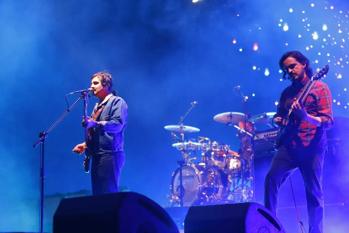 Un repaso por sus más grandes éxitos y últimos sencillos, así fue la presentación de Enjambre en Durango como parte del Festival Revueltas 2026