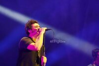 Un repaso por sus más grandes éxitos y últimos sencillos, así fue la presentación de Enjambre en Durango como parte del Festival Revueltas 2026