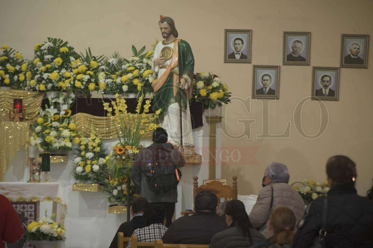Duranguenses celebran a San Judas Tadeo