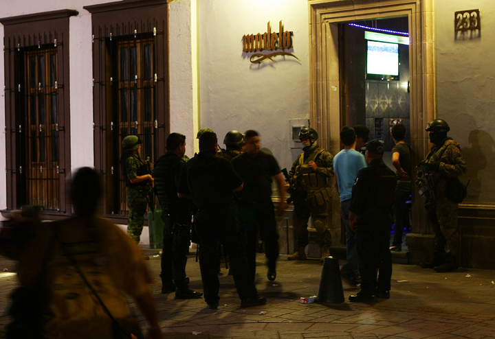 Clausuran bar tras balacera