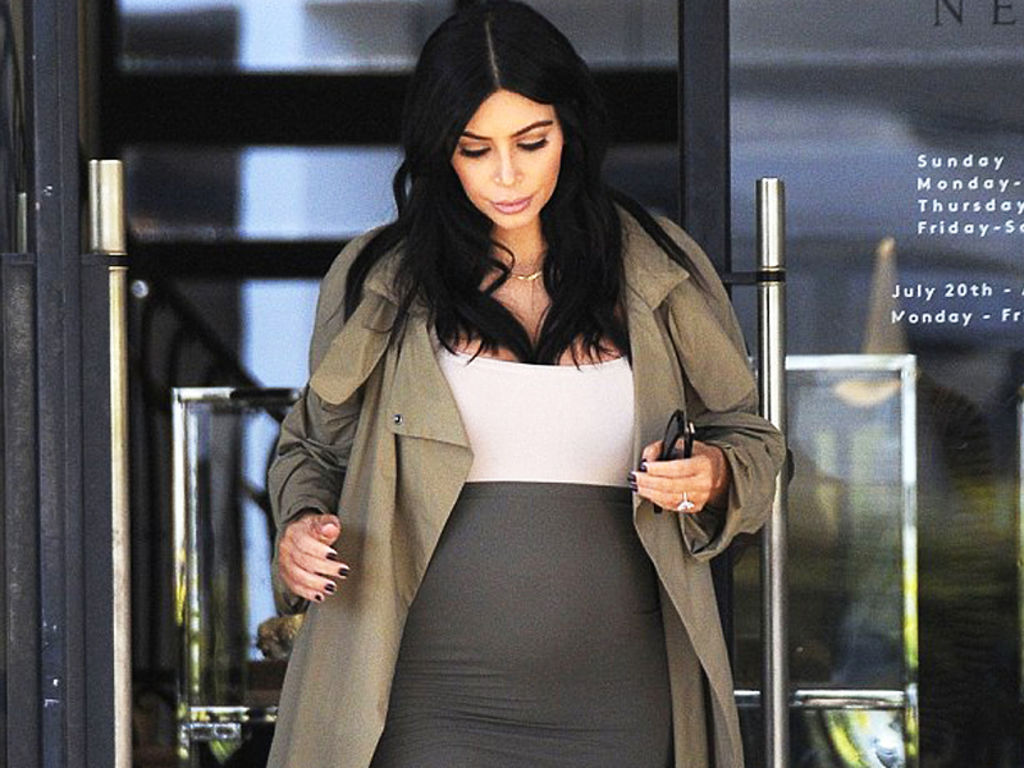 Kim Kardashian Exhibe Su Embarazo En Beverly Hills