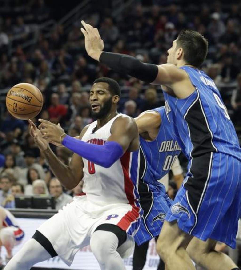 Pistons domina al Magic en su primer juego en casa
