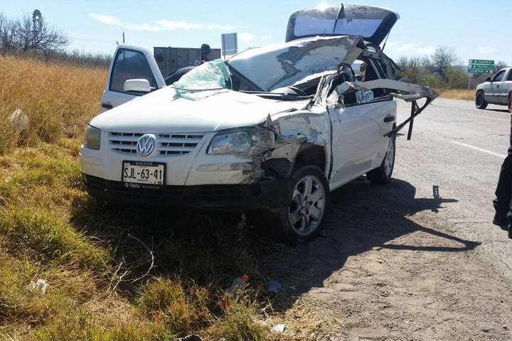 Graves, padre e hija tras ser chocados por un tráiler