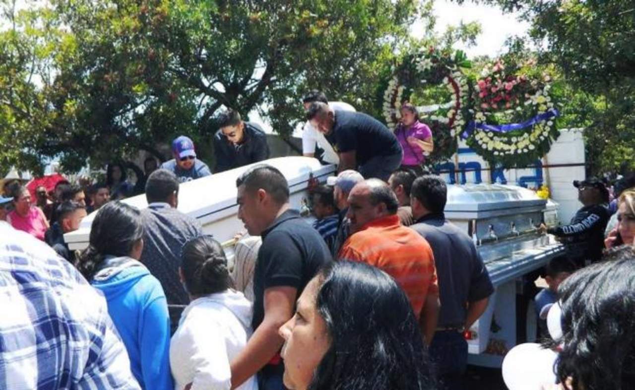 Despiden En Michoacán A 4 Niños Asesinados Por Su Madre En Eu