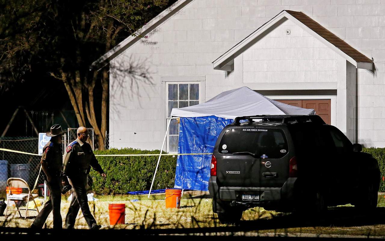 Murieron ocho menores en tiroteo en iglesia en Texas