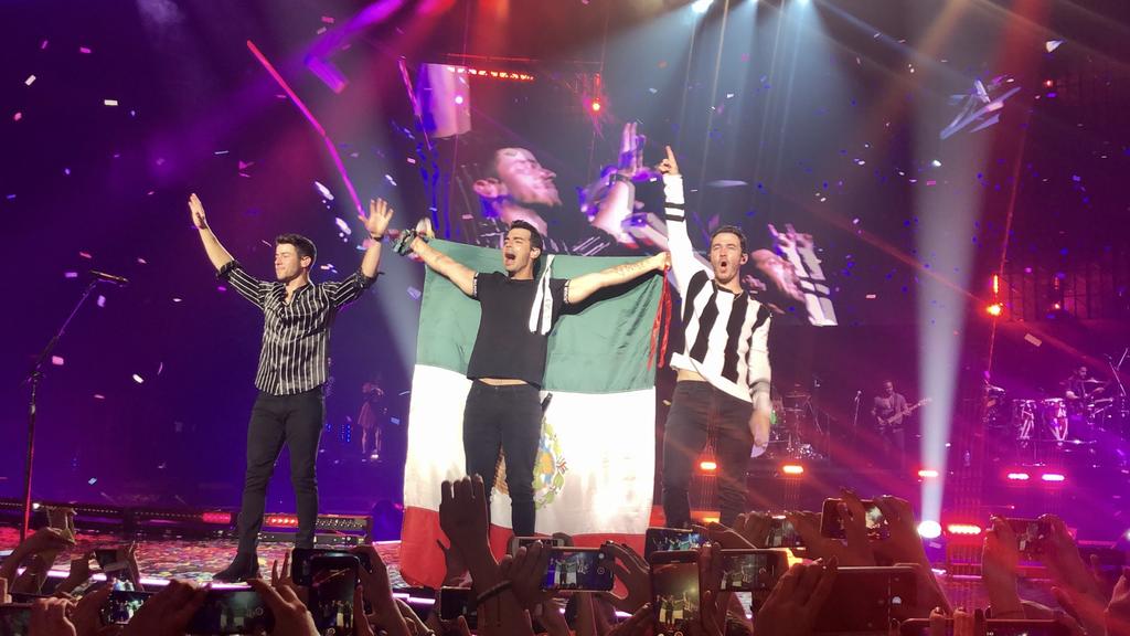 Jonas Brothers Arrancan Feliz Gira Por México