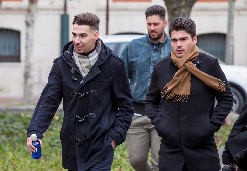 Dan 38 años de prisión a exfutbolistas por agresión sexual a menor