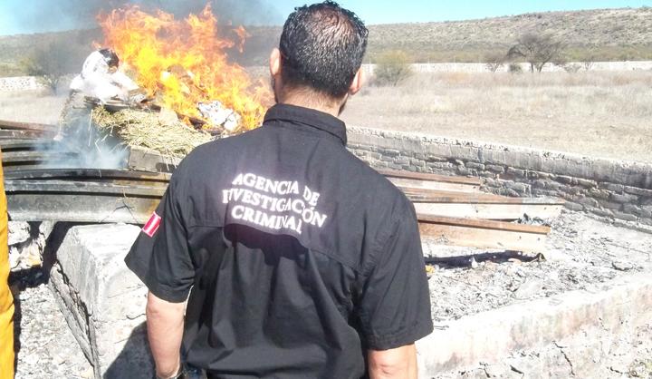 Incineran droga y objetos de delito en Durango