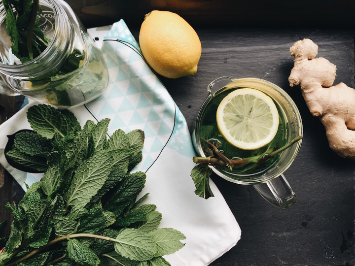 Beneficios del té de hojas de limón