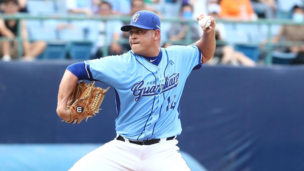 Lagunero 'Manny' Bañuelos obtiene su primera victoria en beisbol oriental