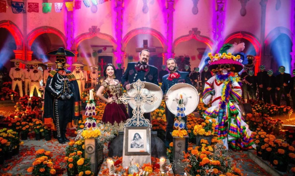 Pepe Aguilar e hijos dedican concierto a Flor Silvestre