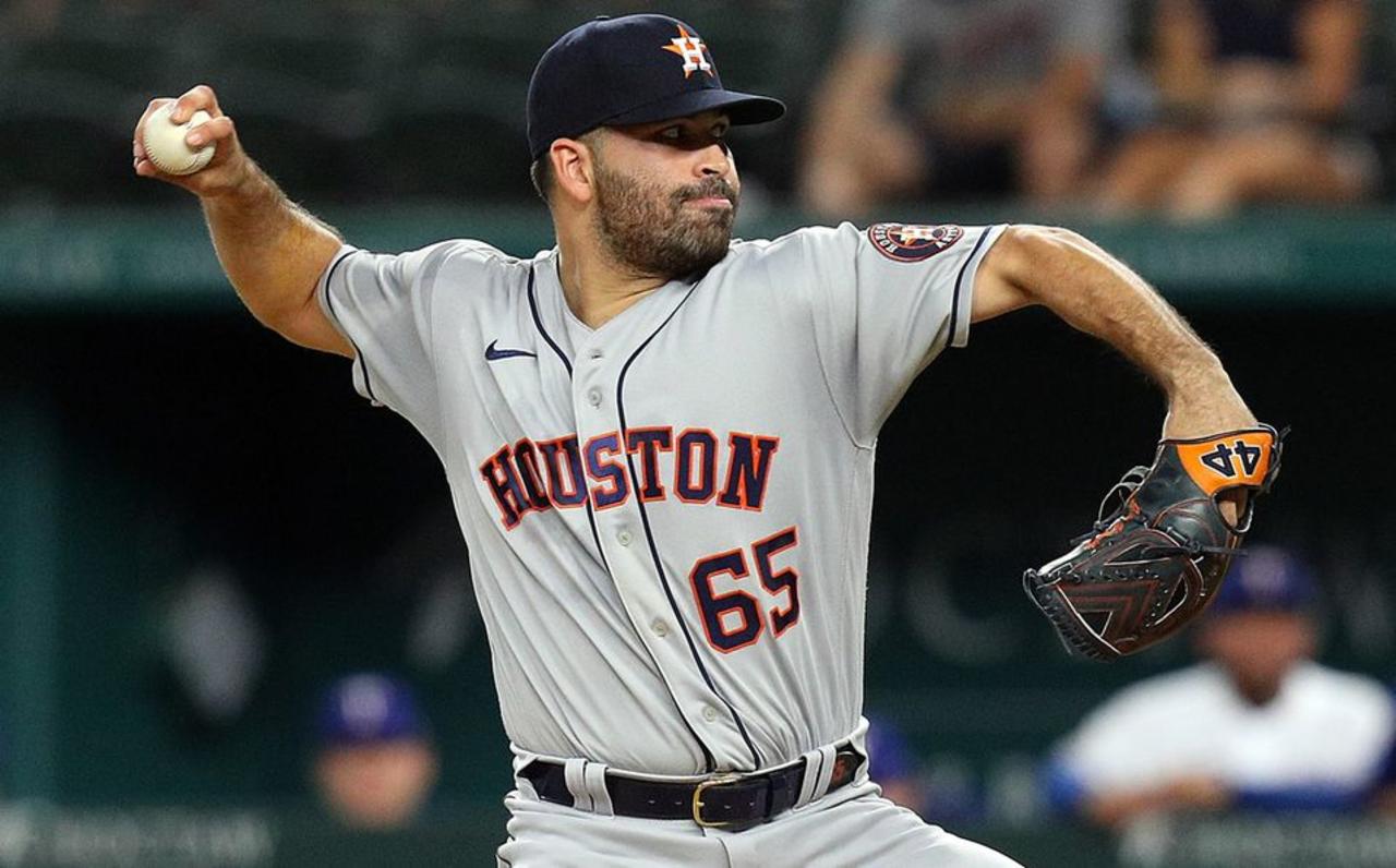Mexicano José Urquidy, contento por su apertura de hoy en la Serie Mundial