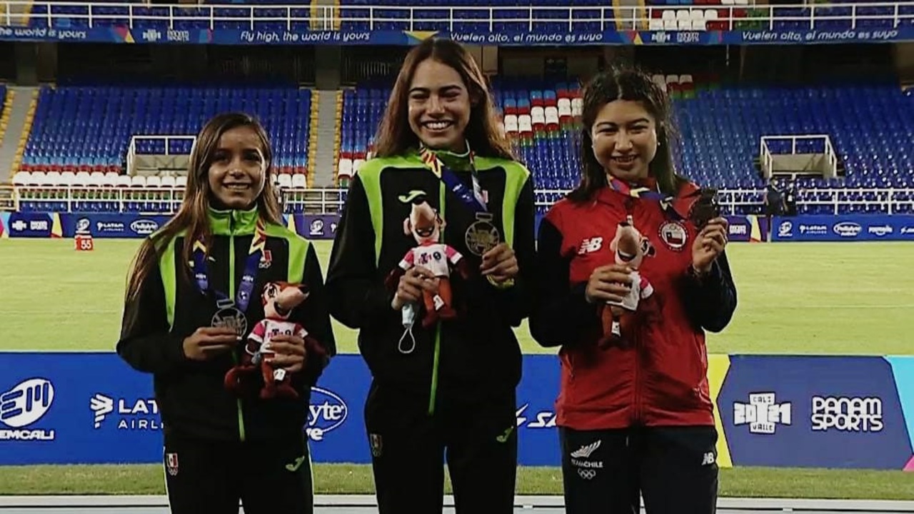 Anahí Álvarez Conquista Oro En Los 1500 Metros