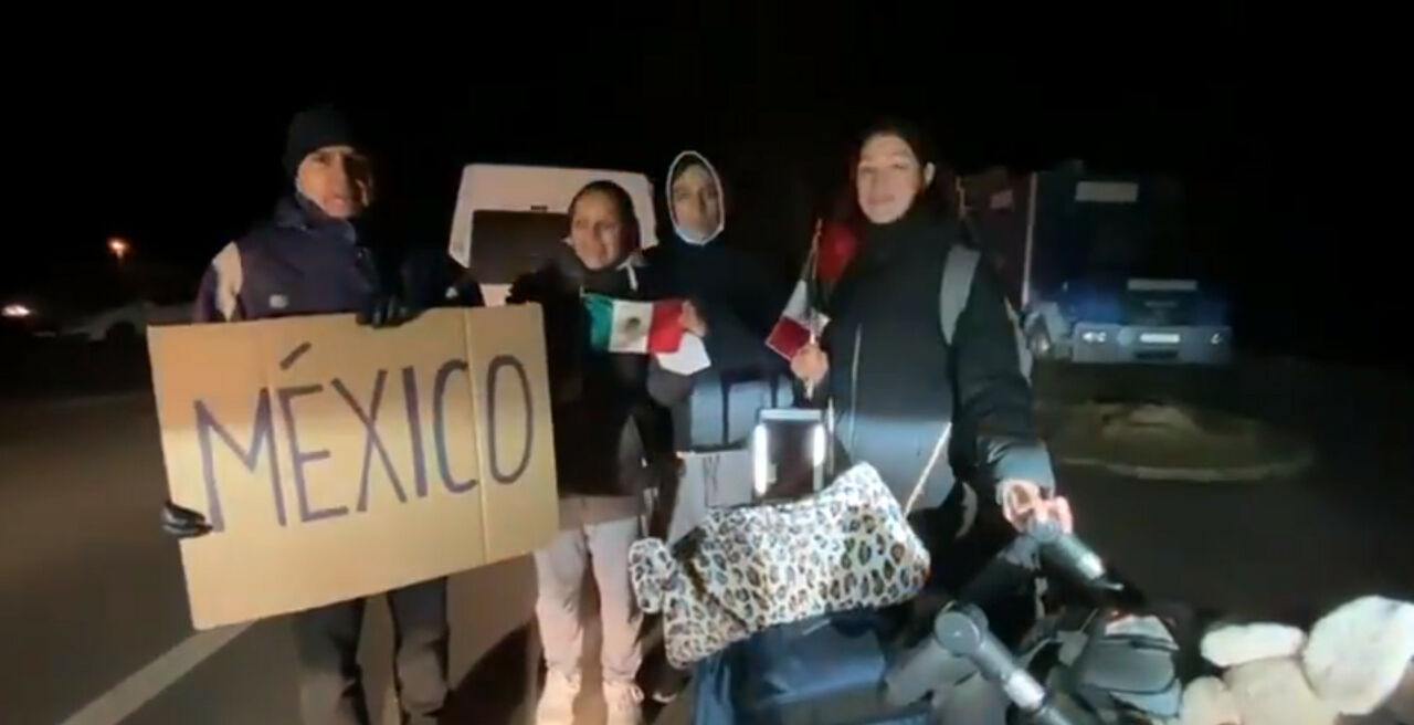 Evacúan a mexicanos en Ucrania a Rumanía