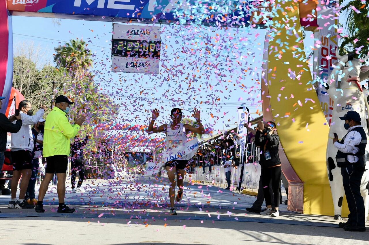 Carlos Loredo gana el Maratón Lala 2022