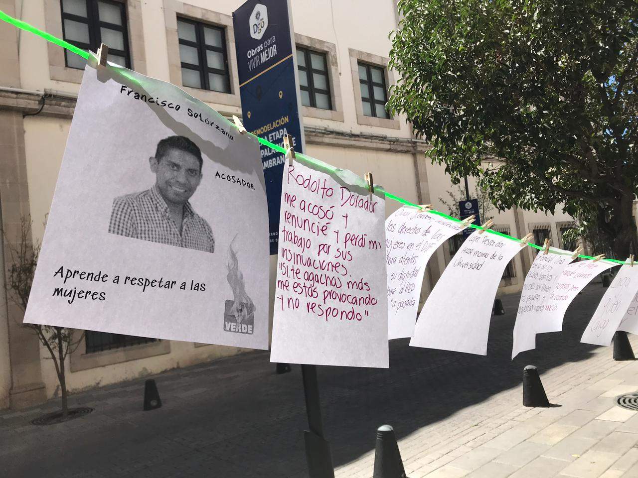 Feministas Hacen Tendedero En El Congreso Para Señalar A Figuras Políticas 0990