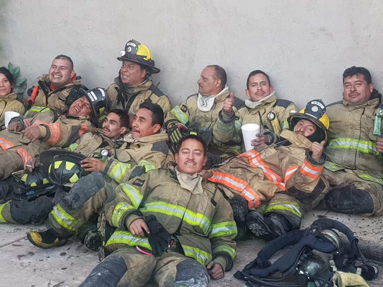 'Así Se Ven Horas De Trabajo' De Bomberos De Durango