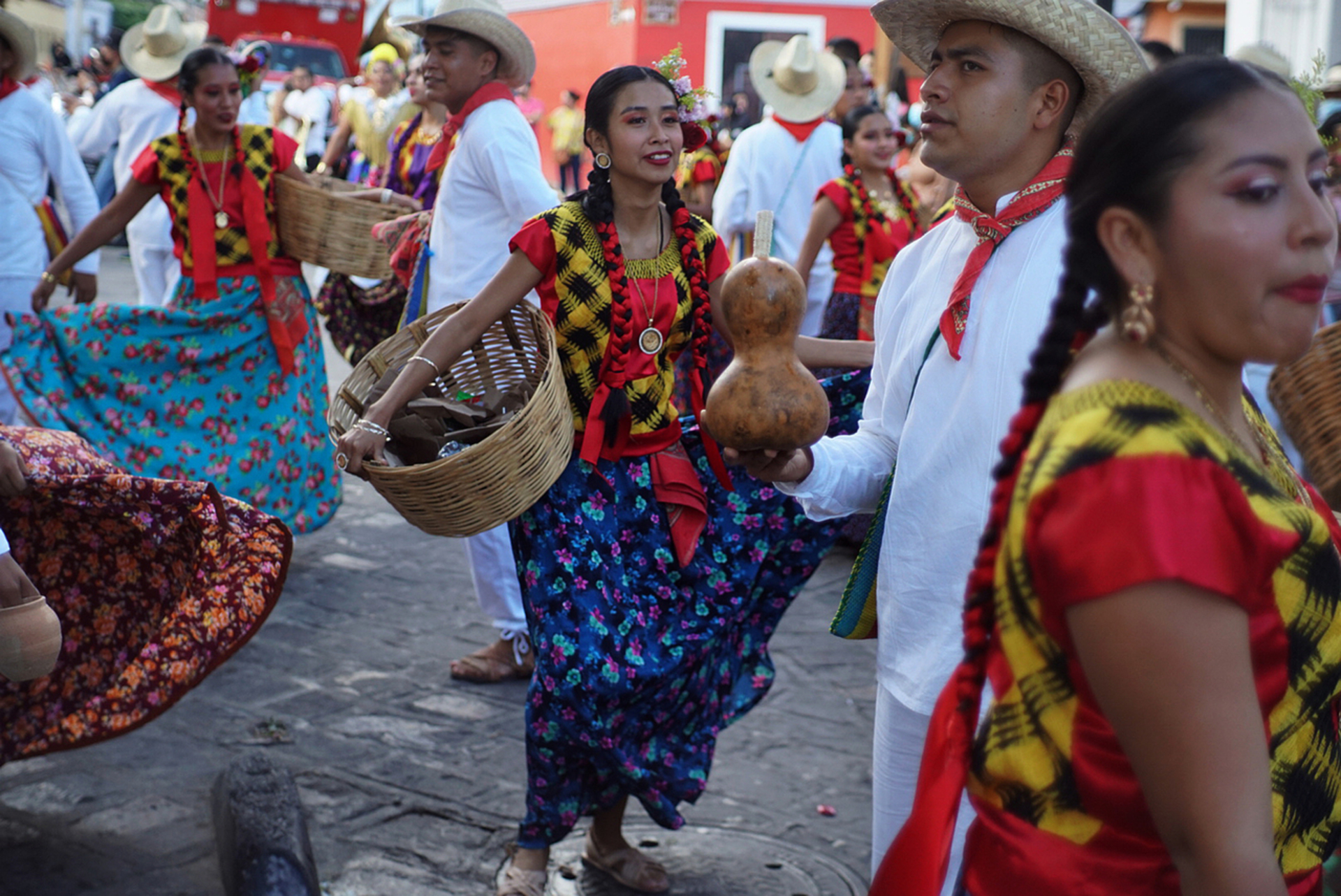 Llega la Guelaguetza