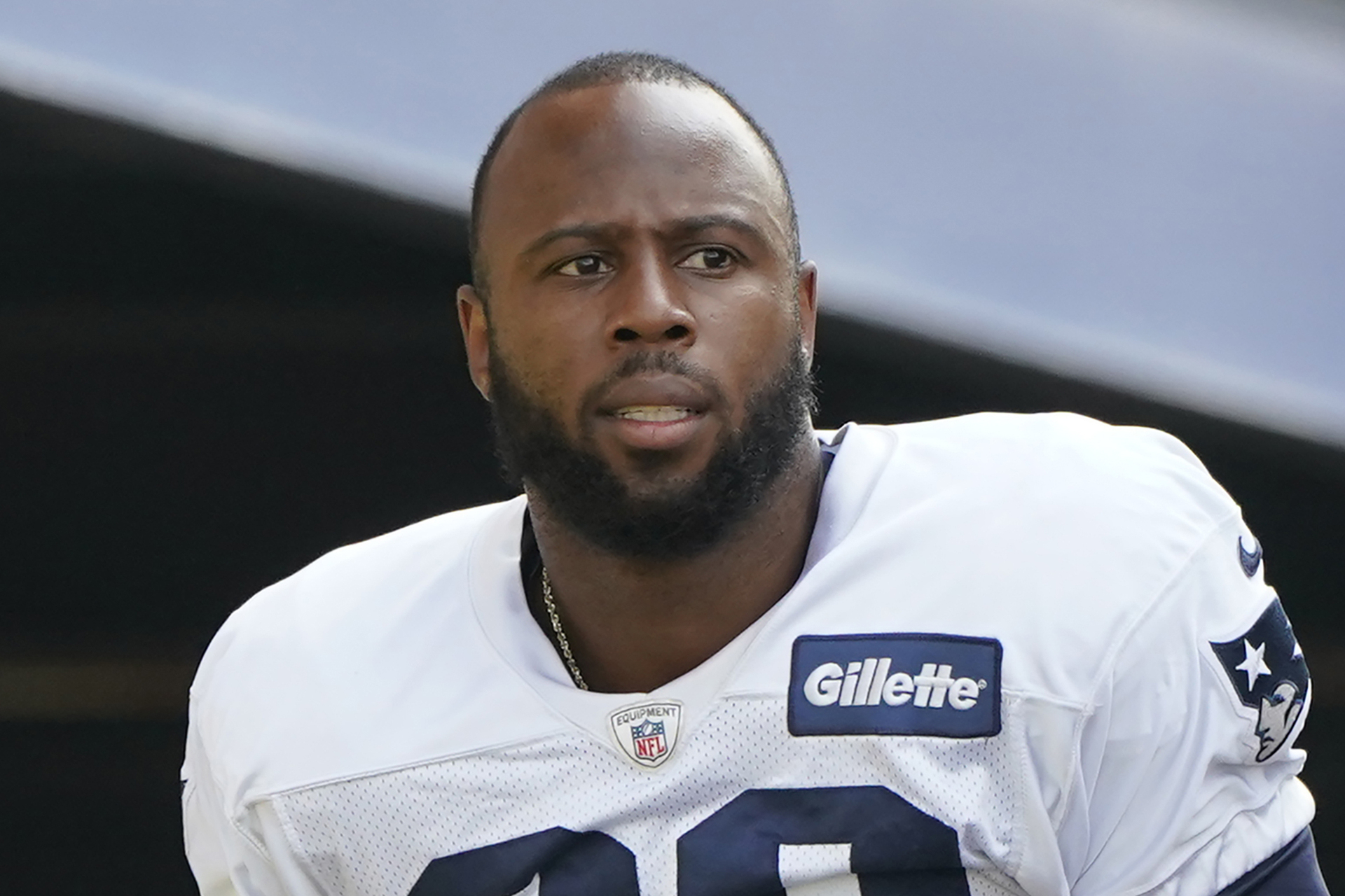James White anuncia su retiro después de ocho temporadas
