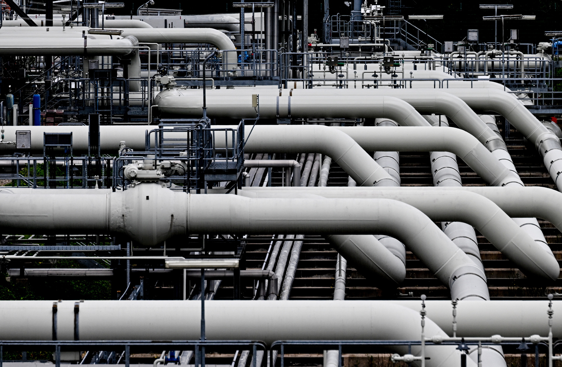 Reino Unido dejó de importar petróleo y gas de Rusia en junio