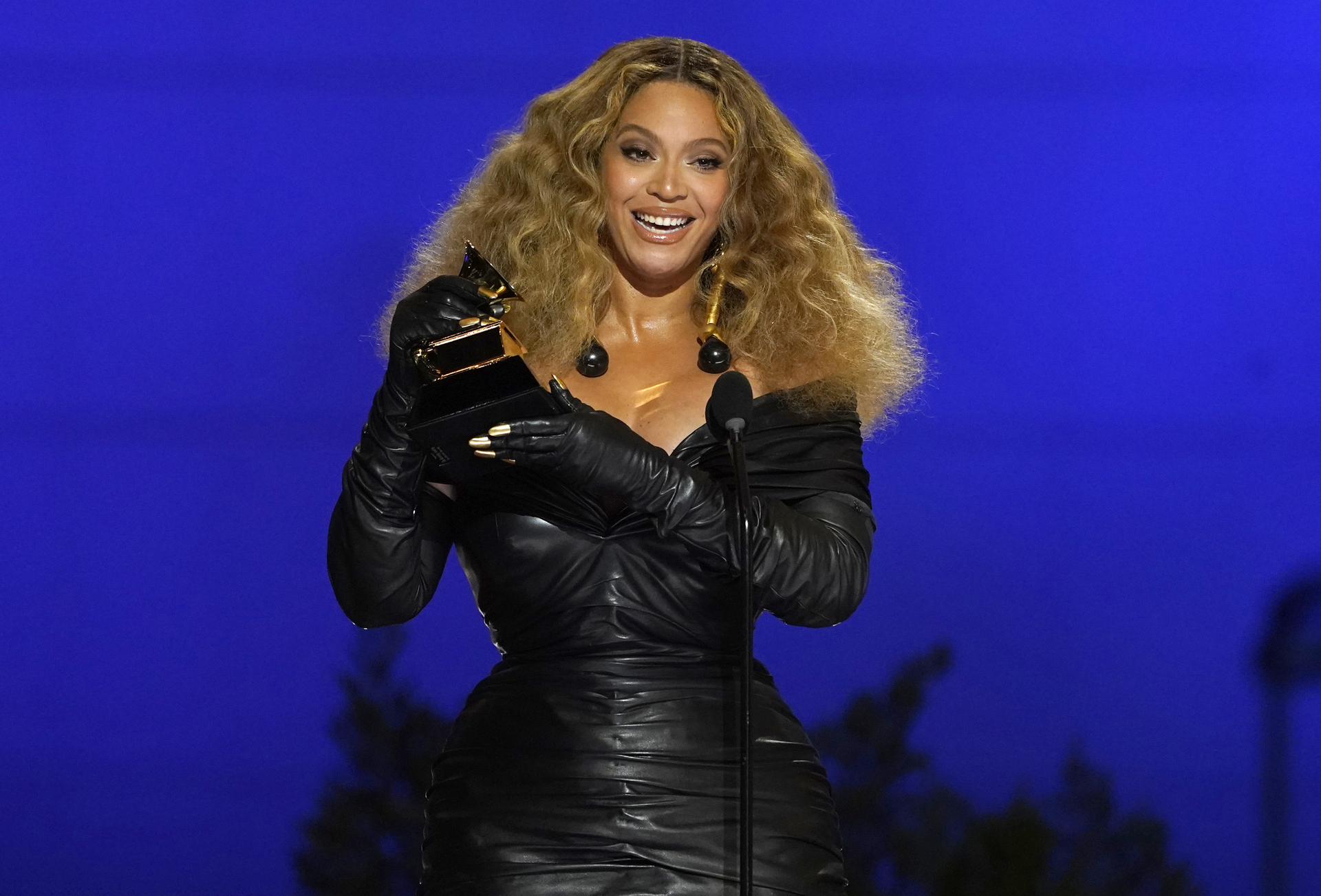 Beyoncé cumple 41 años, una 'Queen B' imparable de la industria musical