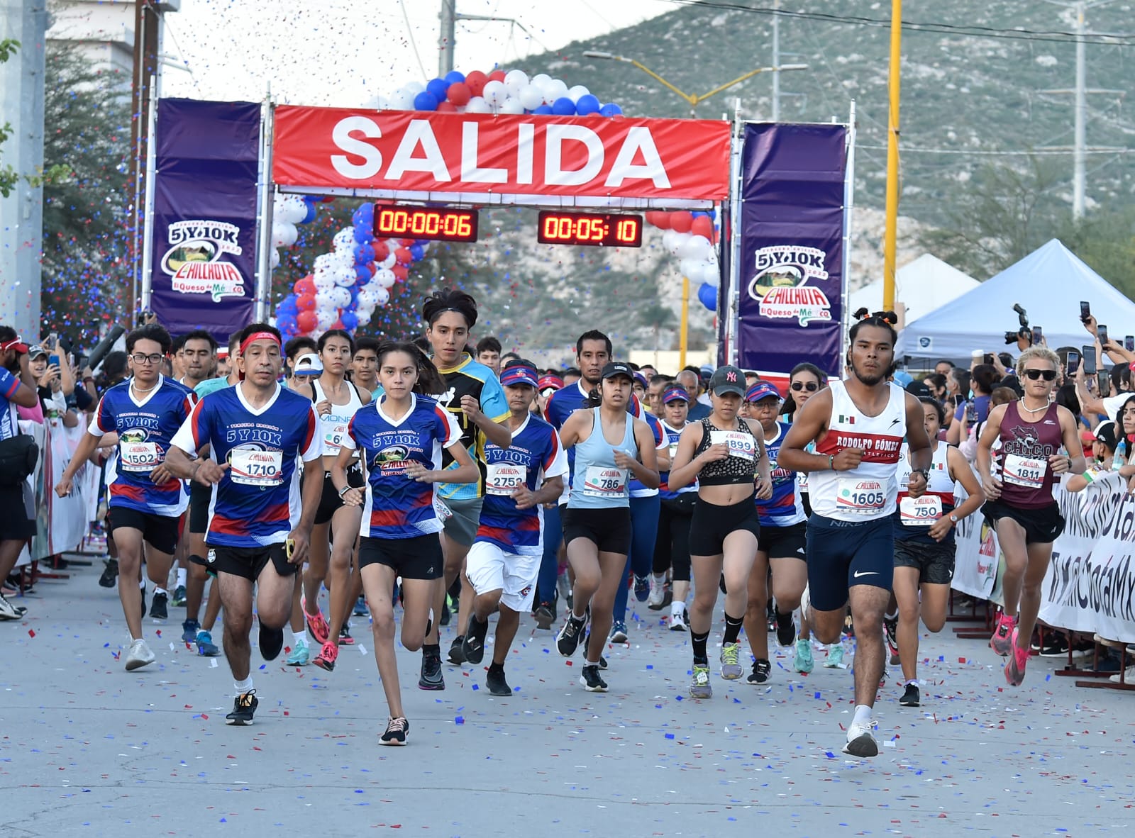Gran fiesta atlética en la Carrera 5 y 10 K Chilchota