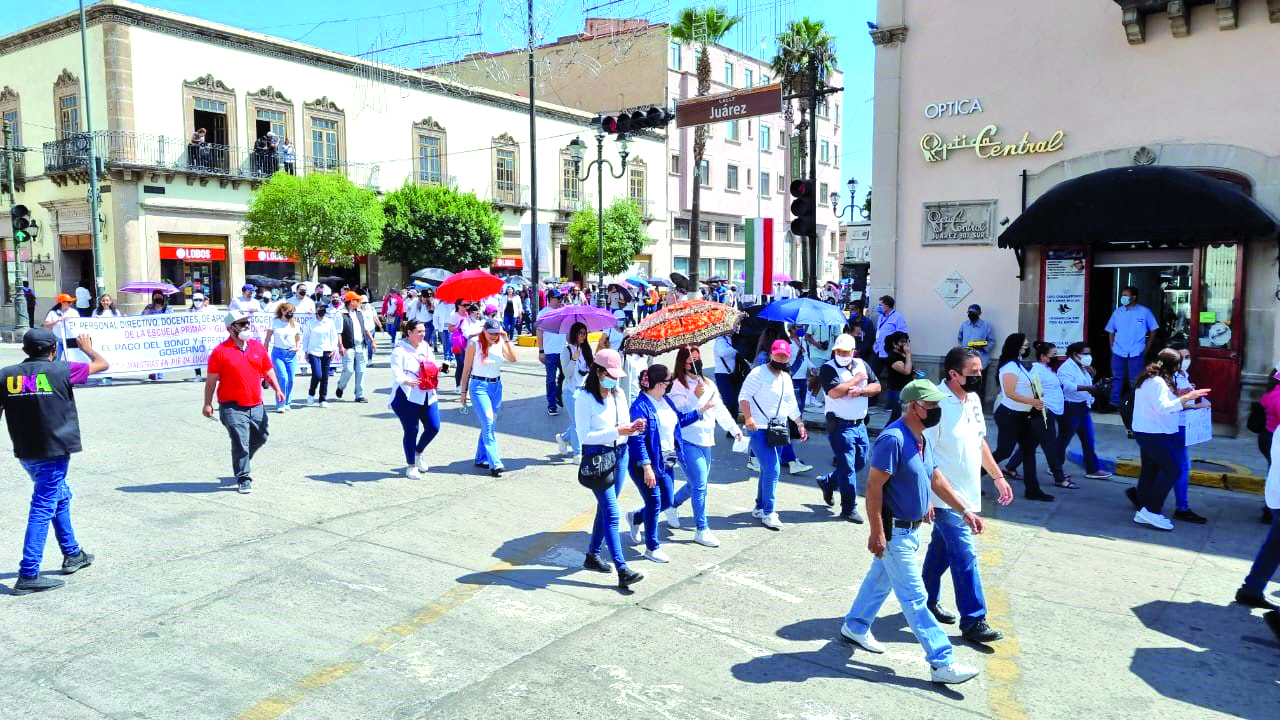 Niños de Durango regresan a clases hoy miércoles