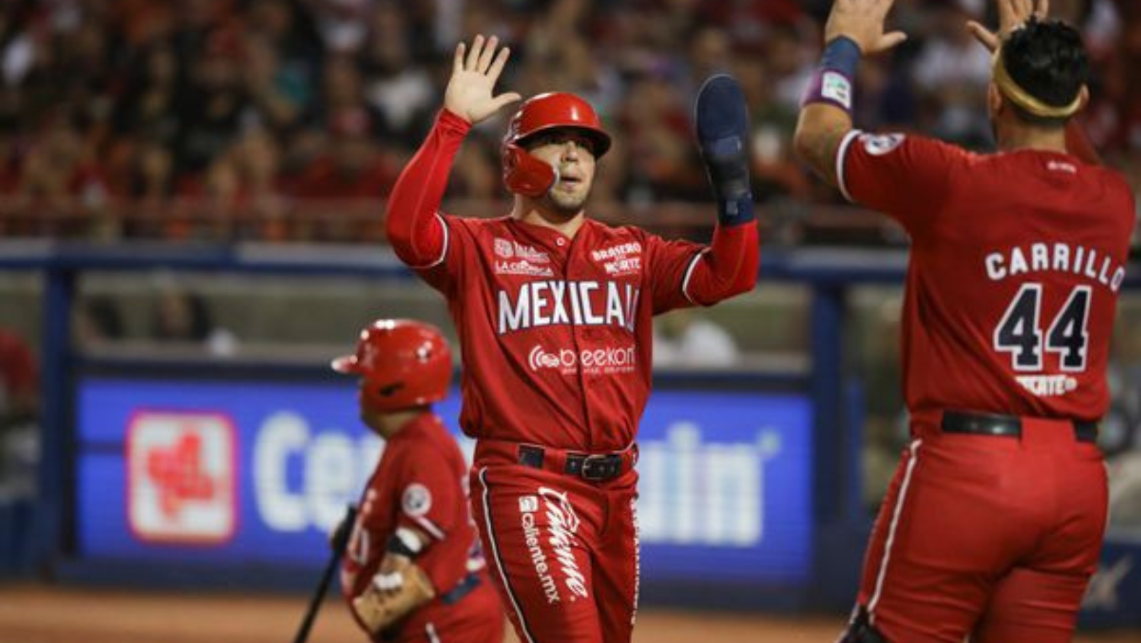 Paliza de los Águilas de Mexicali a Sultanes de Monterrey