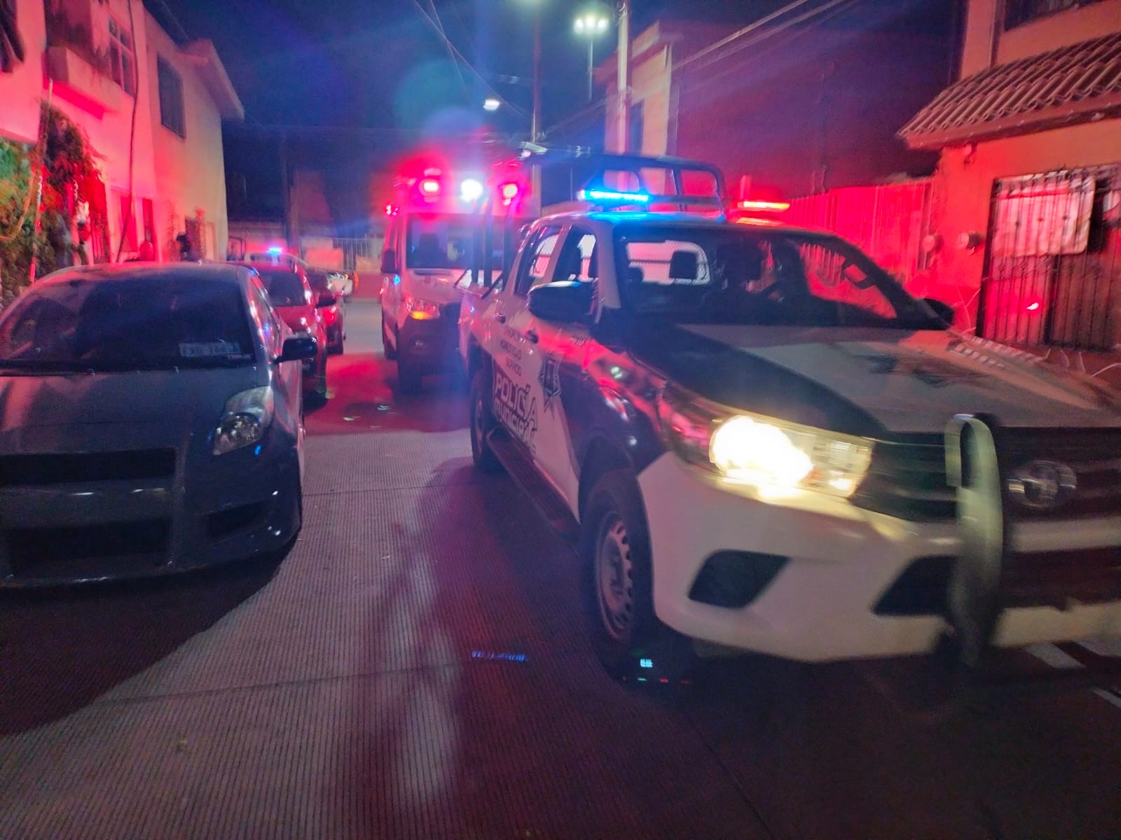 Niño cae del segundo piso de su casa en Durango capital