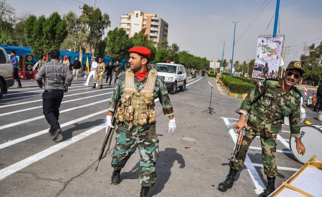 Tiroteo en una ciudad de Irán deja al menos 5 muertos y 15 heridos