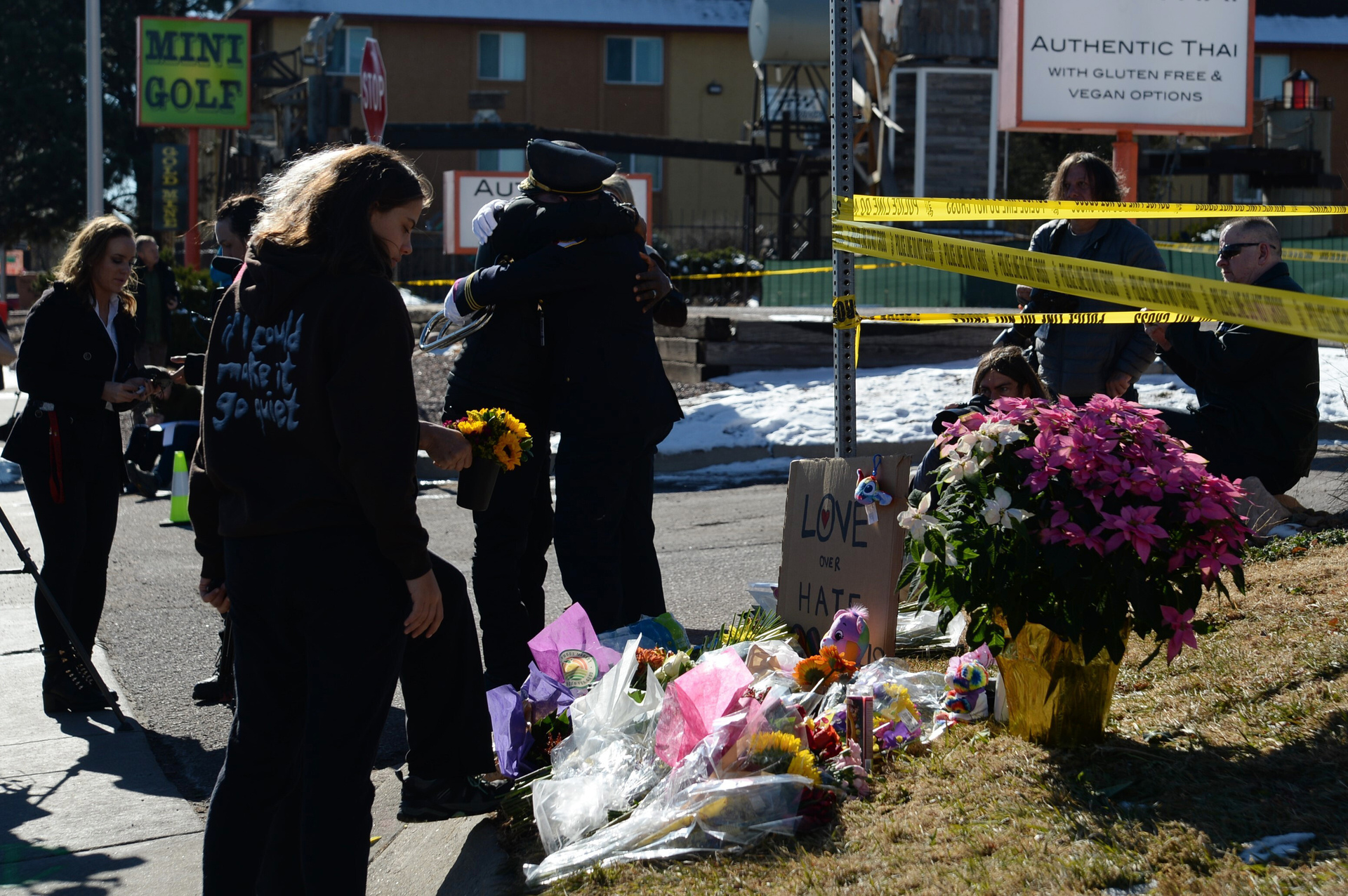 Identifican al presunto atacante de bar LGBT en Colorado Springs