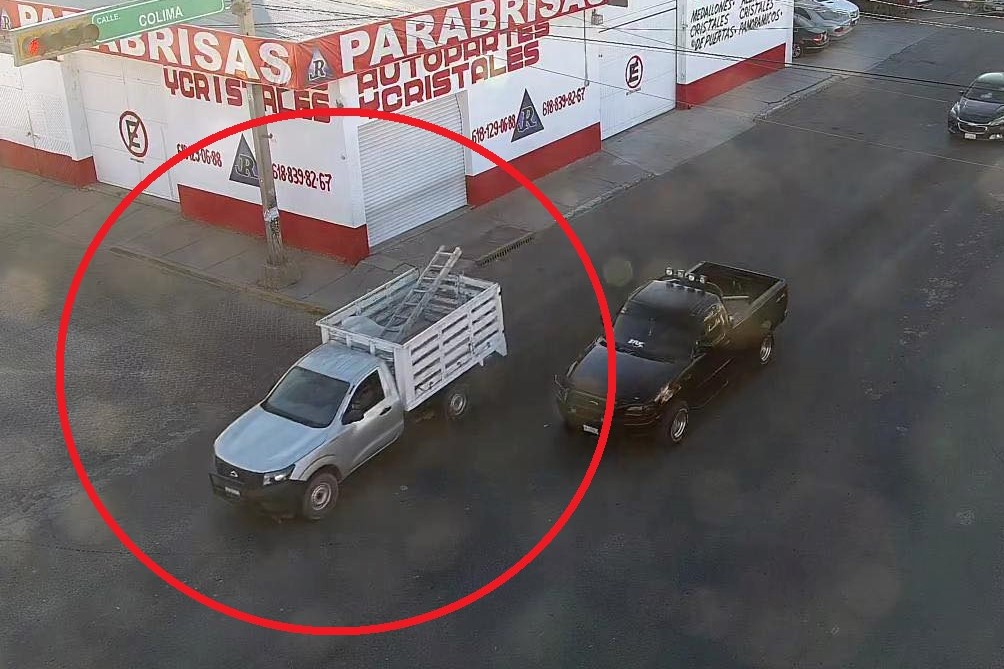 Conductor atropella a un hombre tras chocar con puesto de hamburguesas ...