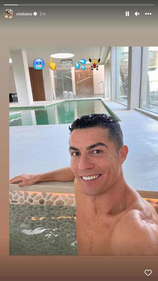 Cristiano Ronaldo Reaparece Muy Sonriente Tras El Mundial