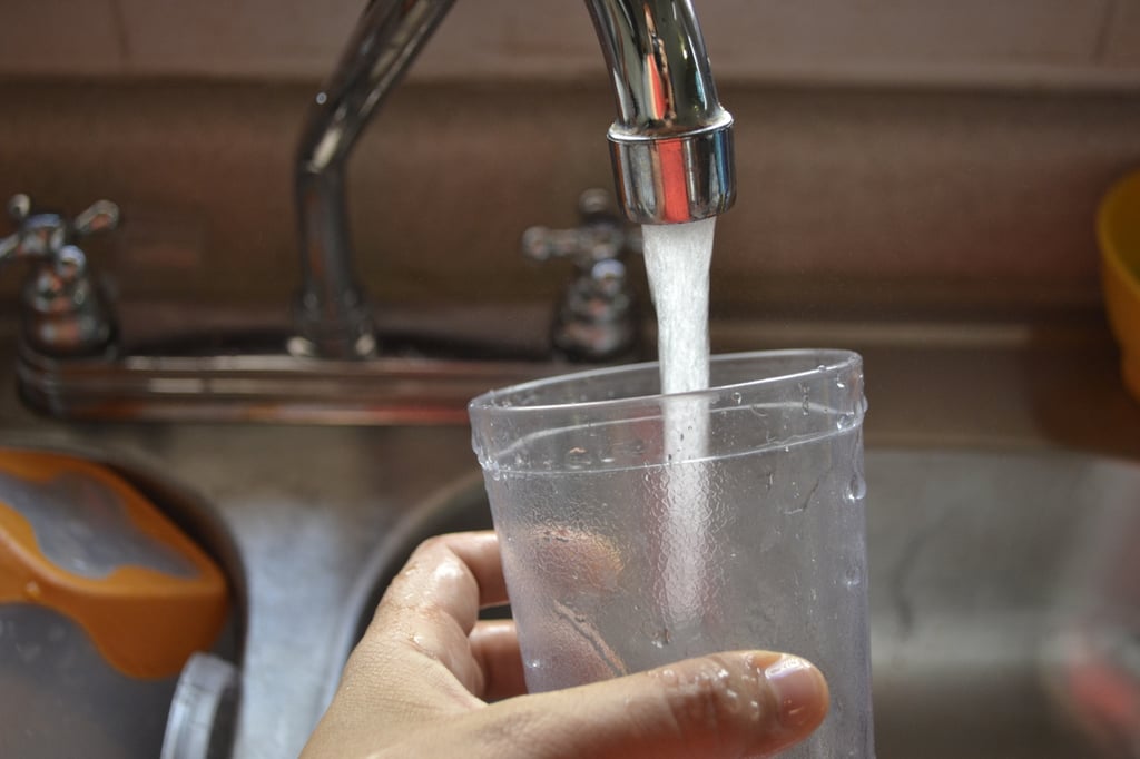 Revisarán contaminación de agua de Rodeo por residuos de mina en Indé